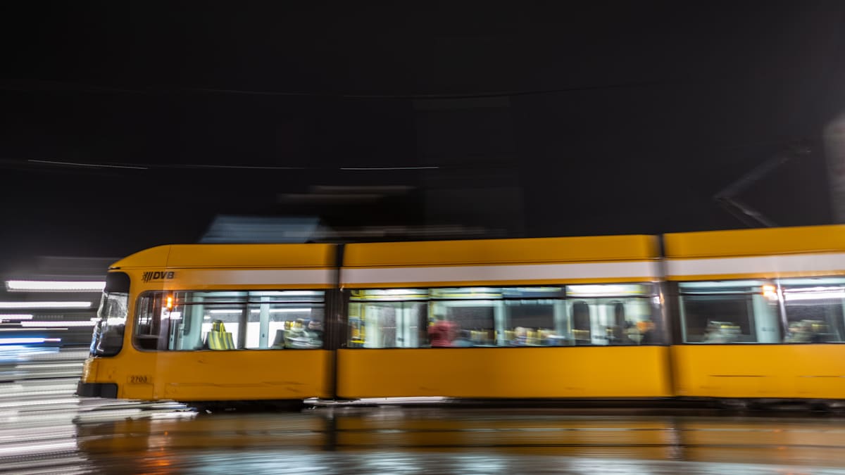 Messerangriff in Dresdner Straßenbahn: Zweiter Tatverdächtiger stellt sich der Polizei