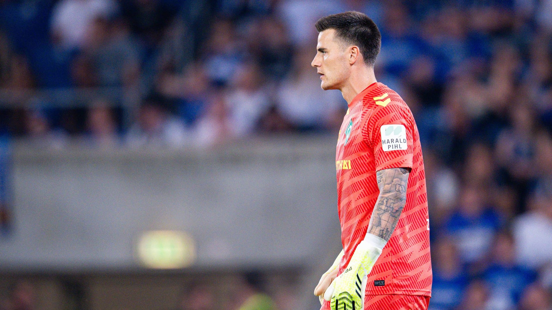Michael Zetterer: Am Freitag stand er noch im DFB-Pokal für Werder Bremen im Tor.
