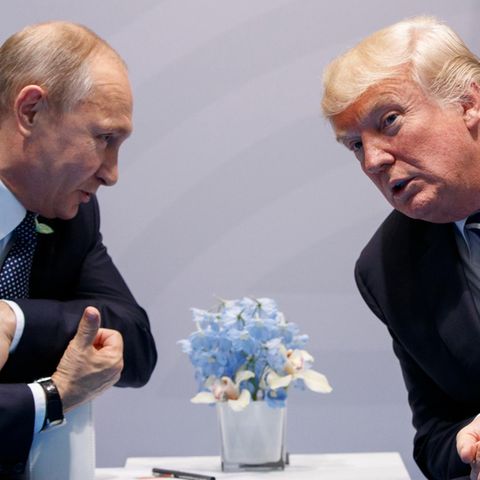 Wladimir Putin (l.) und Donald Trump in Hamburg beim G20-Gipfel 2017