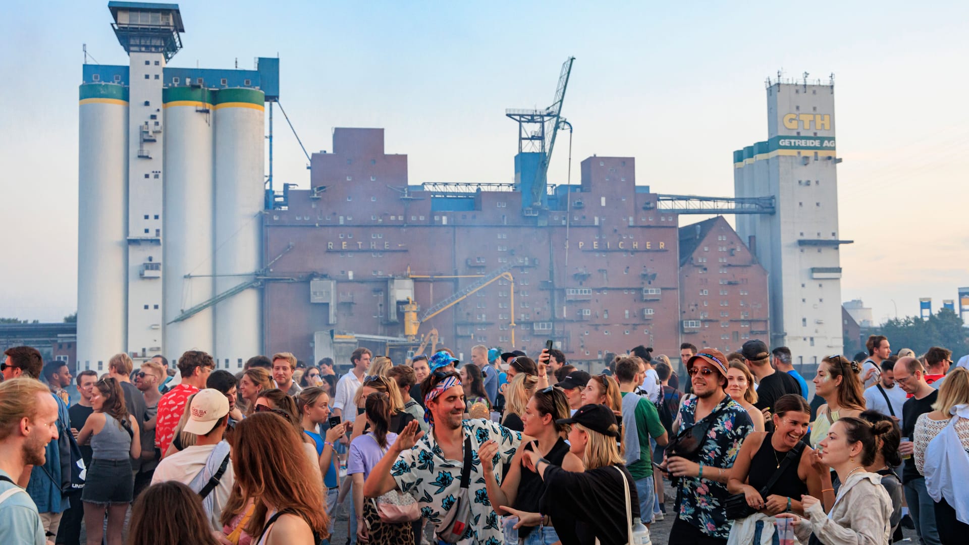 MS Dockville in Hamburg-Wilhelmsburg (Archivbild): Das Festival richtet sich an seine Fans.