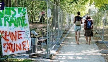 Frankfurt: Grüneburgpark-Spielplatz öffnet trotz Protestcamp