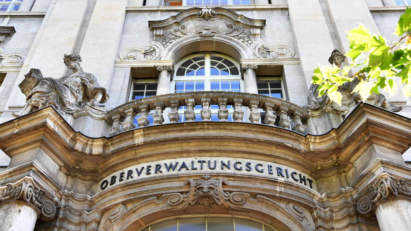Bund muss Afghanin und 13 Angehörigen Visa erteilen
