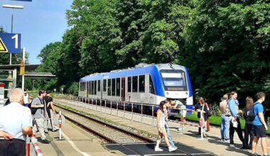 BRB bleibt im August 2025 beim Schienenersatzverkehr mit Bussen