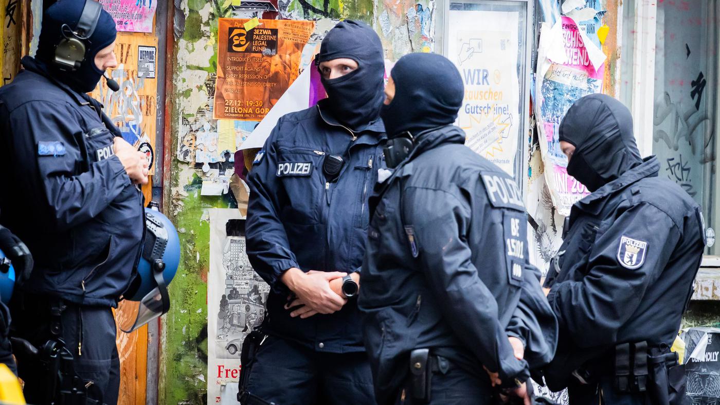 Deshalb war das Polizeiaufgebot an der Rigaer Straße so groß