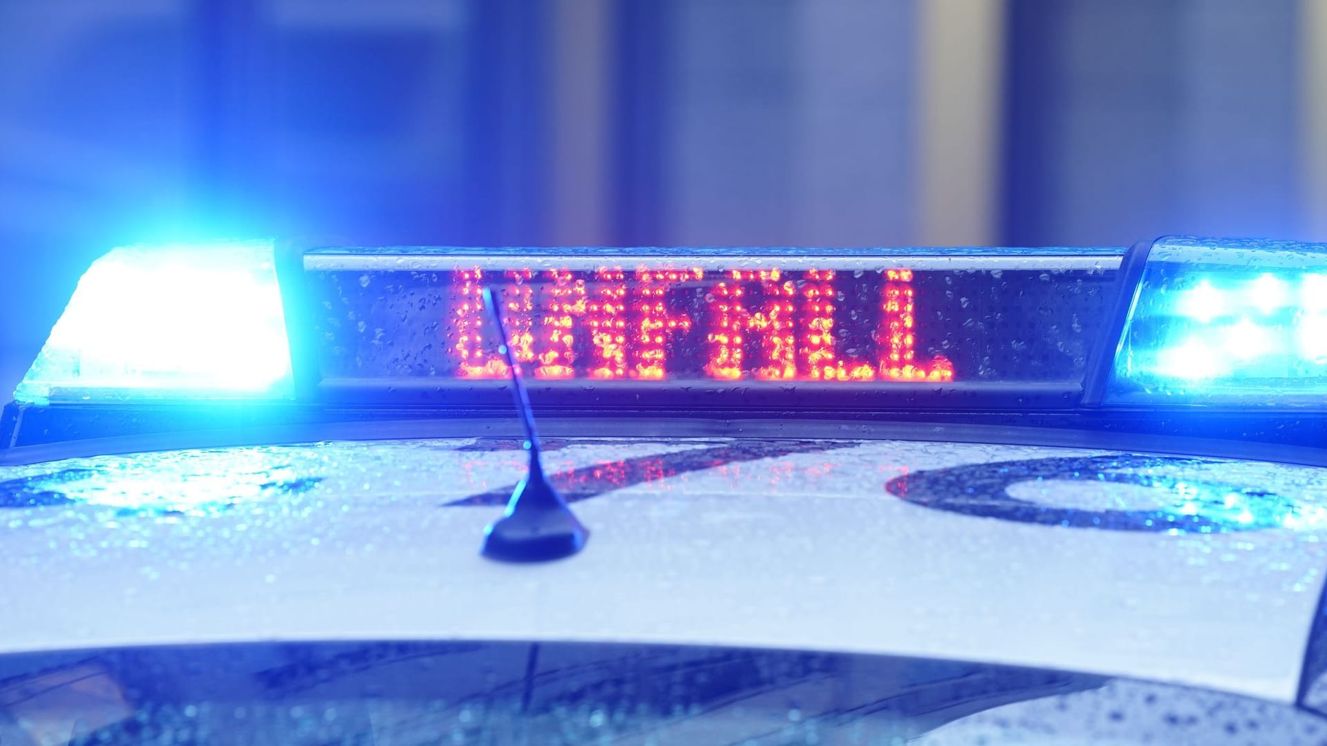 Unfall mit sechs Verletzten nach mutmaßlichem Autorennen