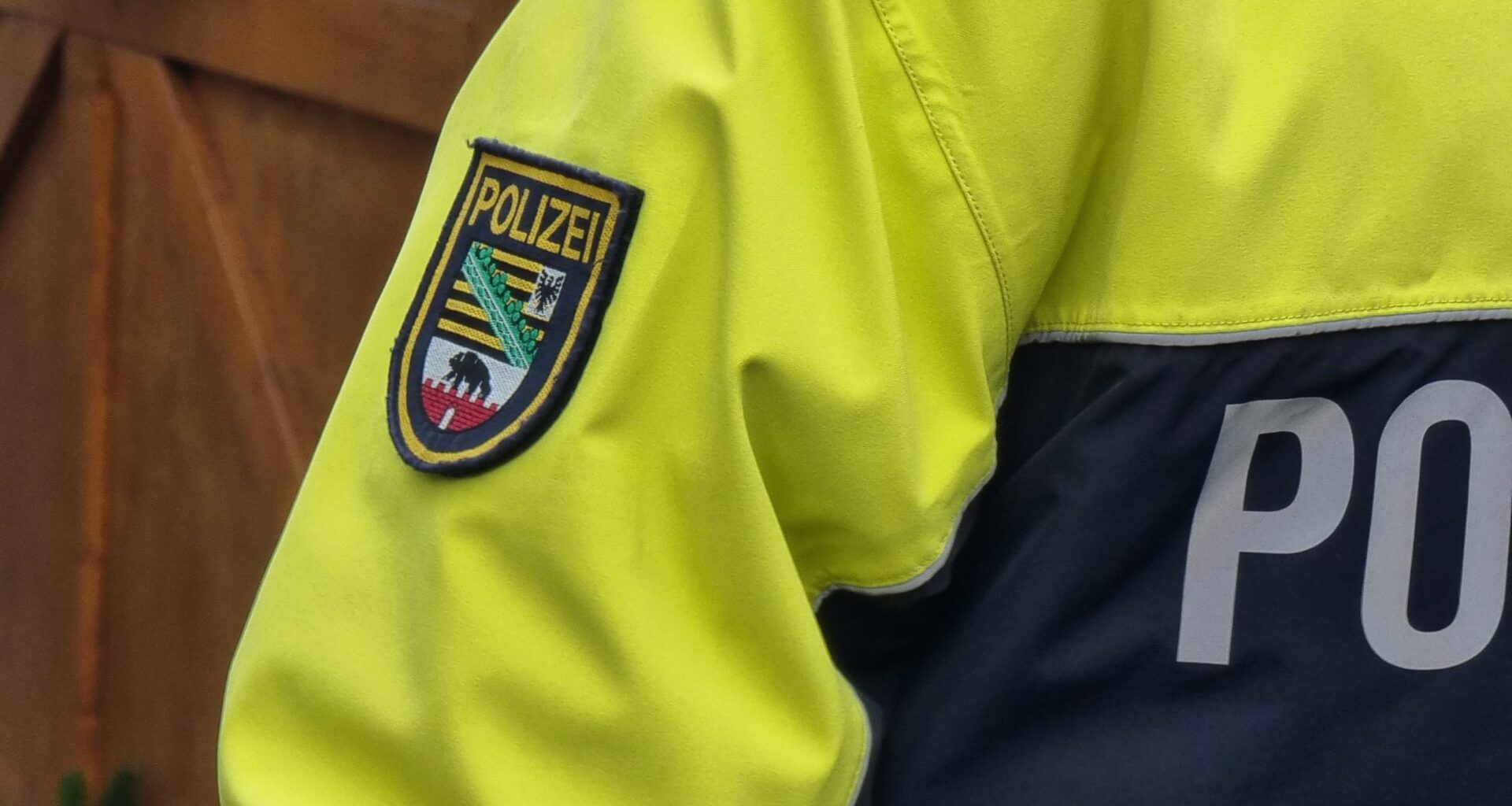 Polizei verhindert Eskalation bei zwei Vorfällen von häuslicher Gewalt