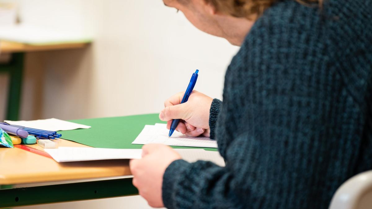 Hessen sieht Mainzer Vorschlag zu Schulprüfungen kritisch