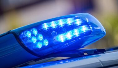 Leiche mit Halsverletzung in Wuppertaler Wohnung entdeckt