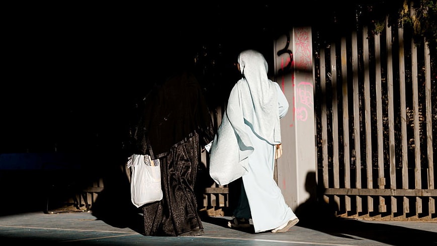 Empörung in Spanien – Stadt verbietet muslimische Feste in Sporthalle