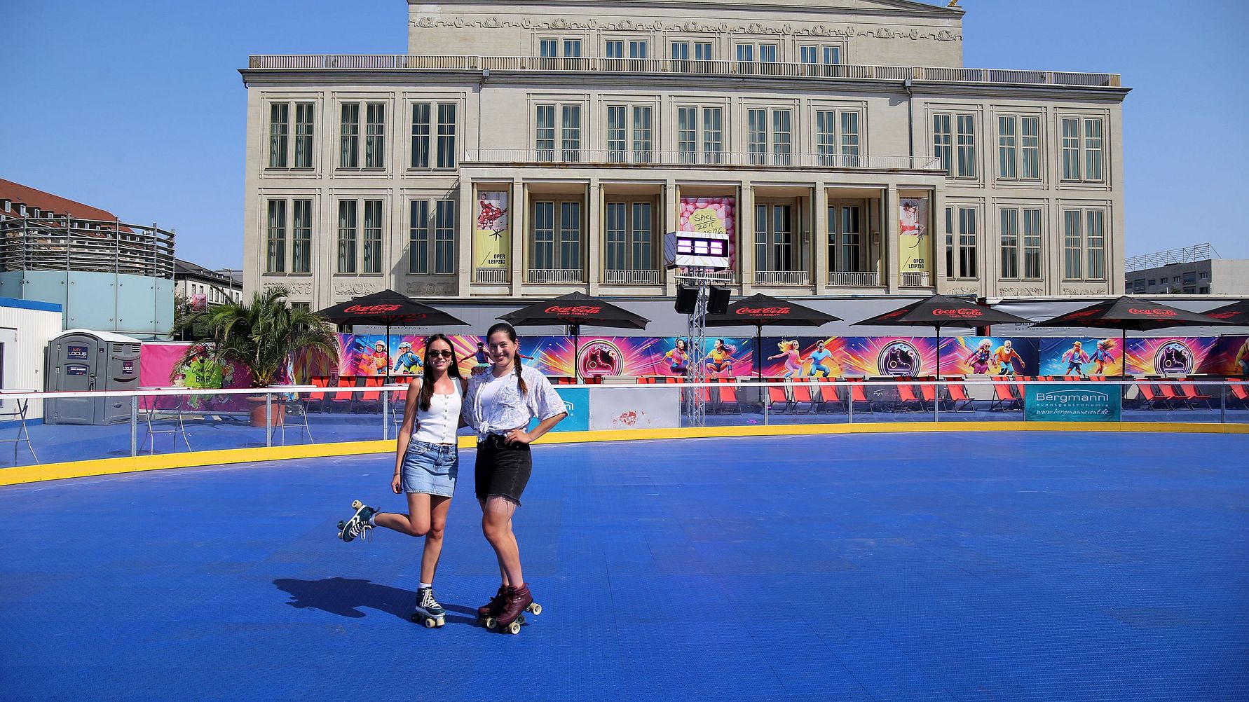 Europas größte mobile Rollschuhbahn auf dem Augustusplatz in Leipzig