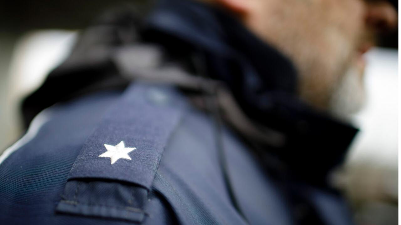 Brandenburg: Falscher Polizist erbeutet in Schöneiche fünfstelligen Betrag von Ehepaar