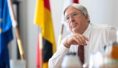 Brandenburg: Ex-Wirtschaftsminister Steinbach muss Beraterjob ruhen lassen