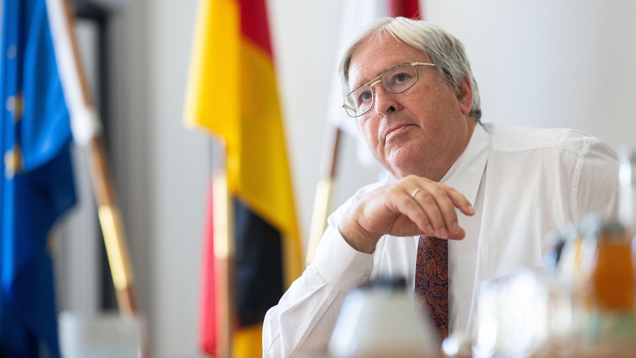Brandenburg: Ex-Wirtschaftsminister Steinbach muss Beraterjob ruhen lassen
