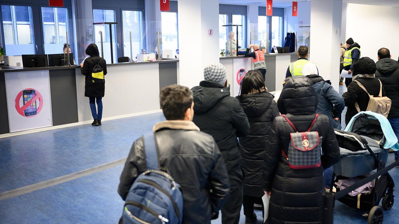 Berlin: Aus für Berliner Flüchtlingsprogramm wird kritisiert