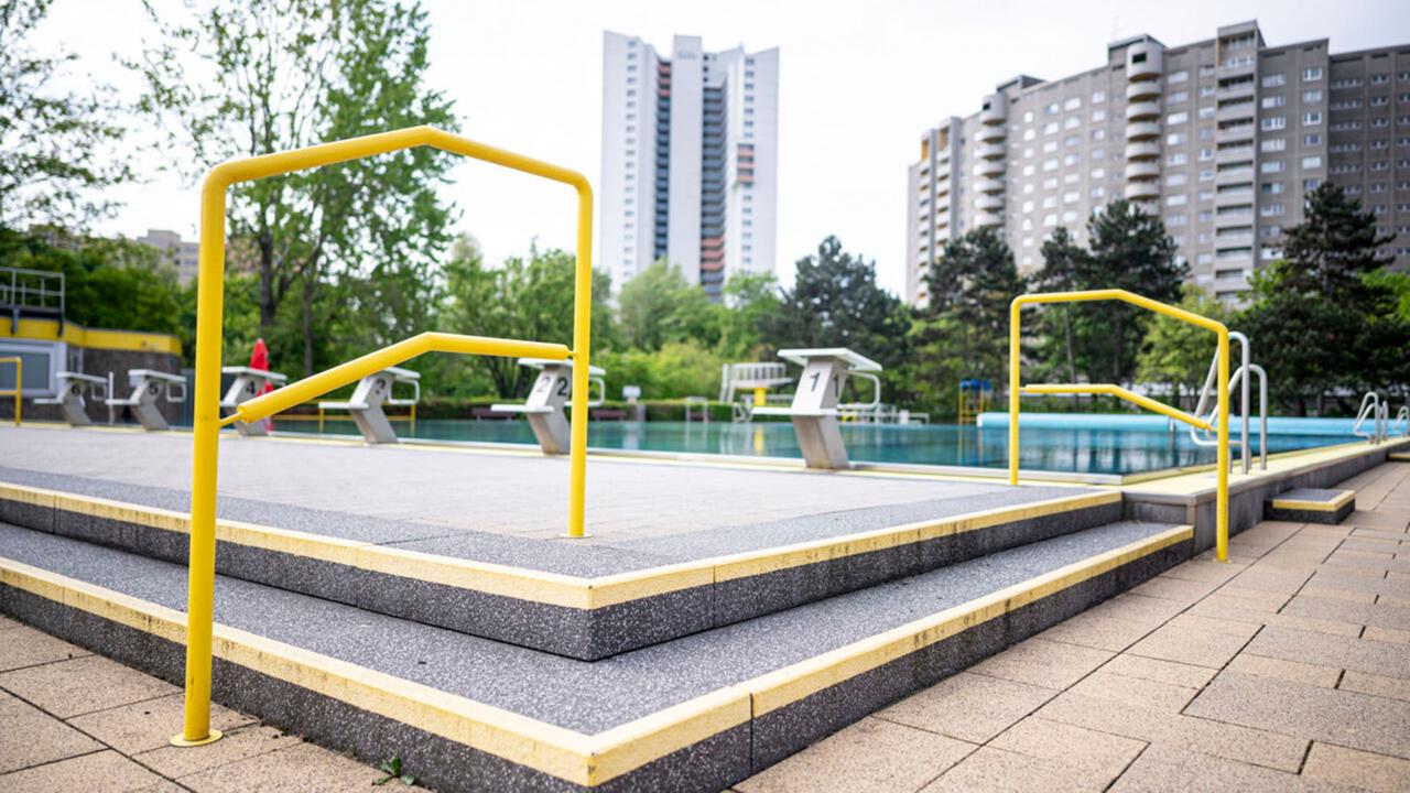 Berlin: Regenreicher Juli macht Berliner Freibad-Betreibern zu schaffen