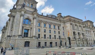 Berlin: Pendler hat kein Recht auf Durchfahrt hinter Reichstagsgebäude