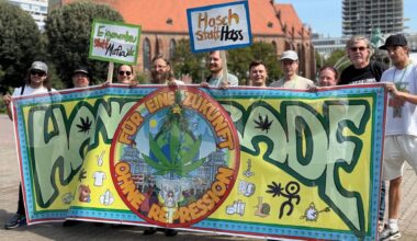 Berlin: Hanfparade zieht für vollständige Freigabe von Cannabis durch Berlin