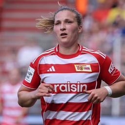 Fußballerin Dina Orschmann während eines Spiels von Union Berlin. Quelle: imago images/Contrast
