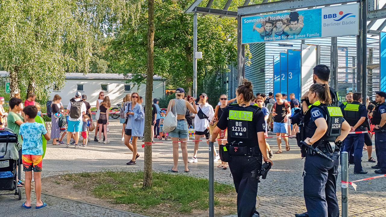 Berlin: Zwischenbilanz des Sommers: Zahl der Straftaten in Berliner Freibädern leicht gestiegen