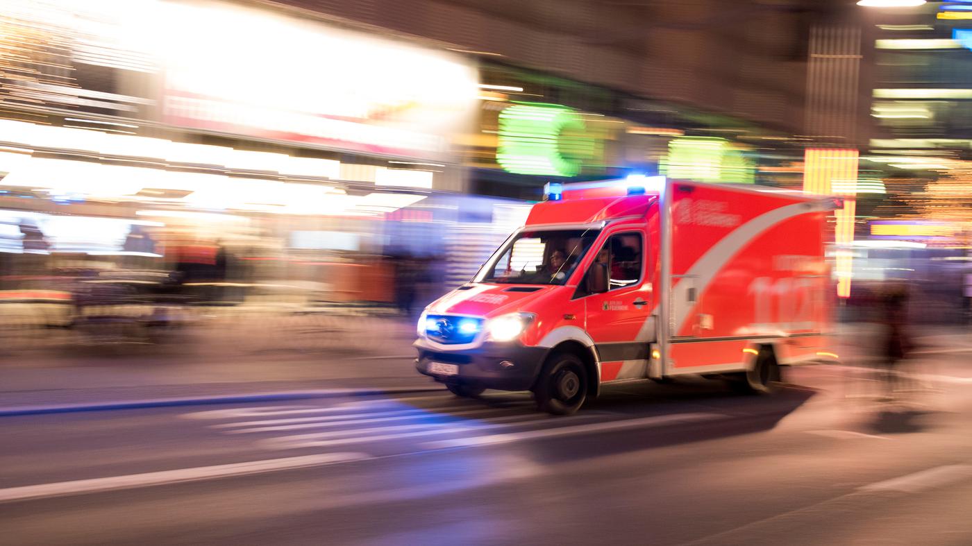28-Jähriger fährt ohne Führerschein in den Gegenverkehr – zwei Menschen verletzt
