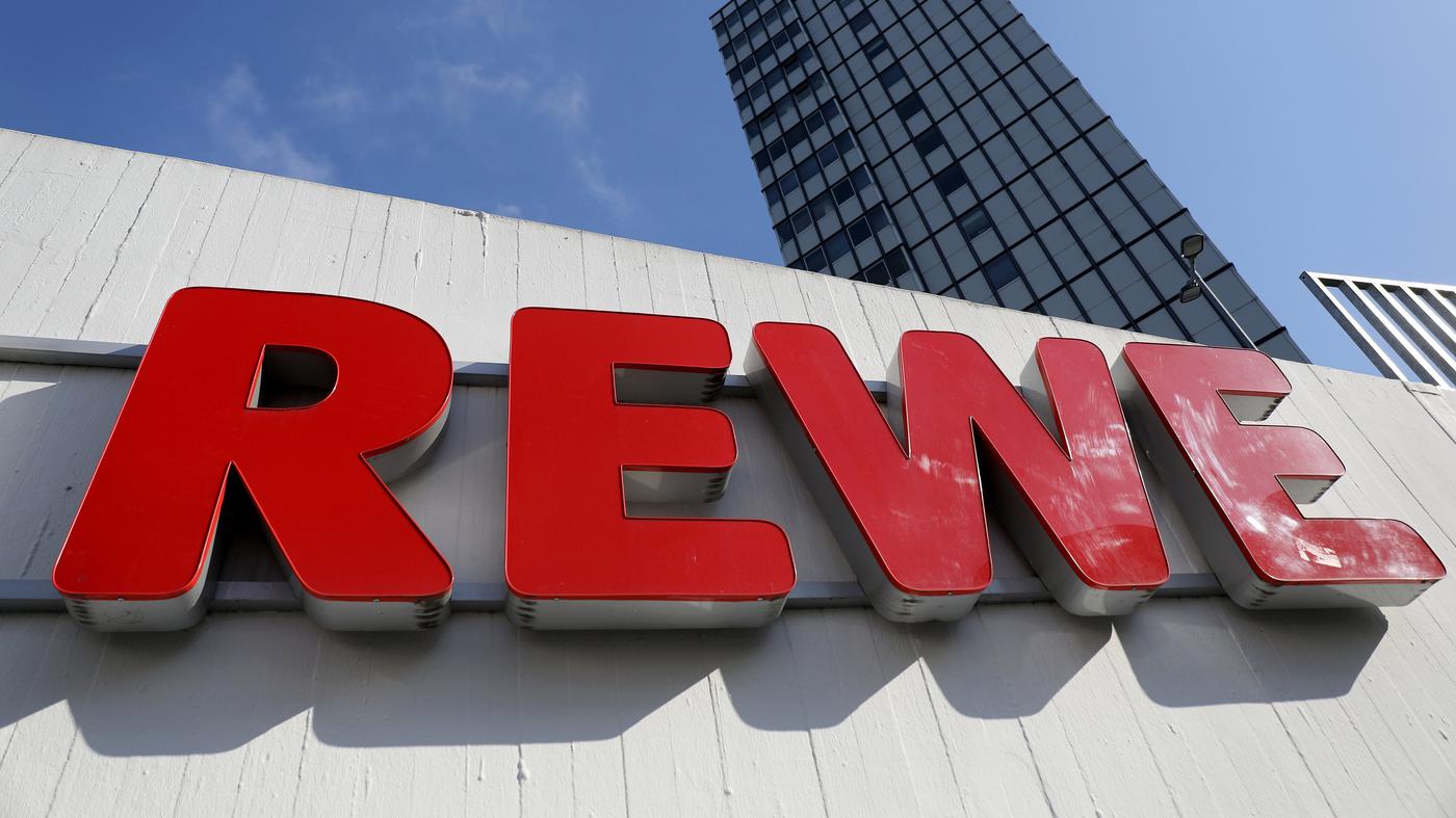 Rewe-Mitarbeiter schlägt Mutter vor ihren Kindern in Berlin nieder