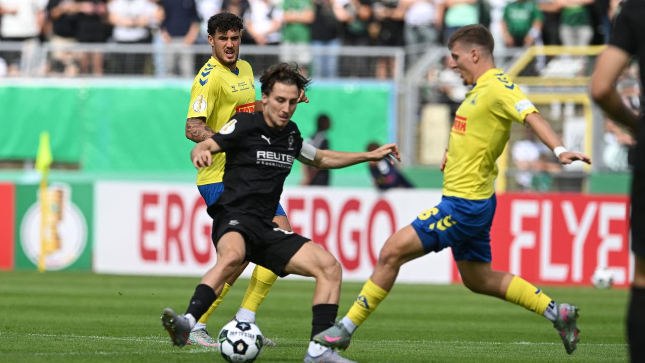 Gladbach mit Stottersieg bei Fünftligist Delmenhorst