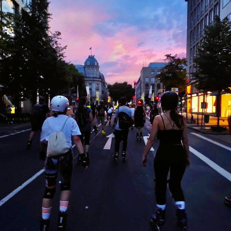Rollnacht Düsseldorf: Heute zur Merkur-Spielarena