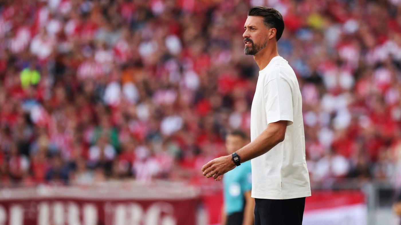 Fußball-Bundesliga: Wagner siegt bei Debüt