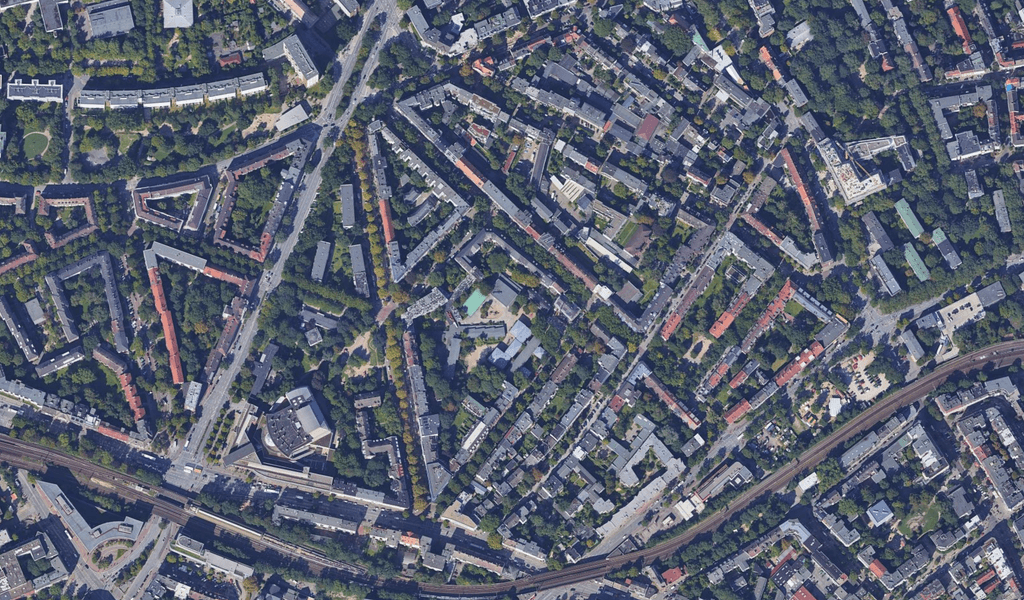 Hamburg-Altona-Nord: Seniorin sexuell bedrängt, Täter flieht