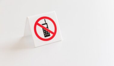 Berliner Bildungsverwaltung will kein Handyverbot, setzt auf Eigenverantwortung