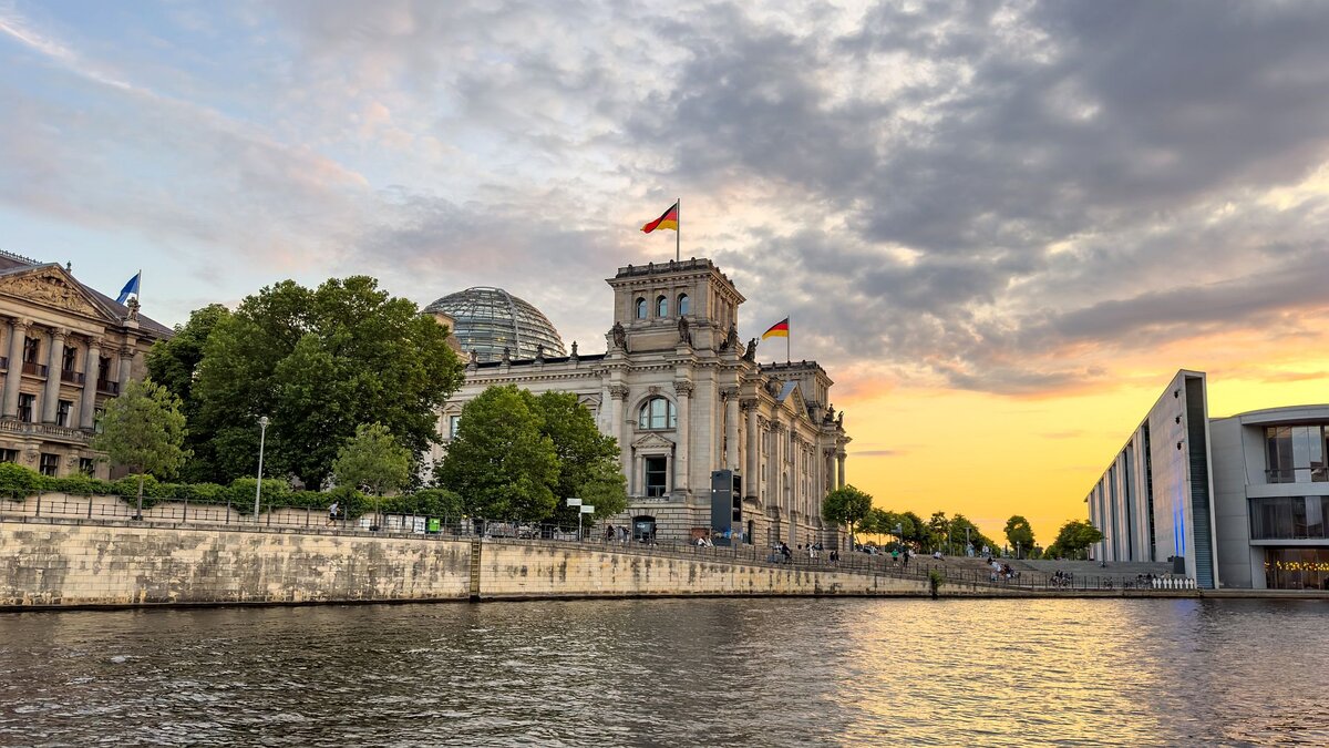 Voßkuhle rät Kirchen zu politischer Zurückhaltung