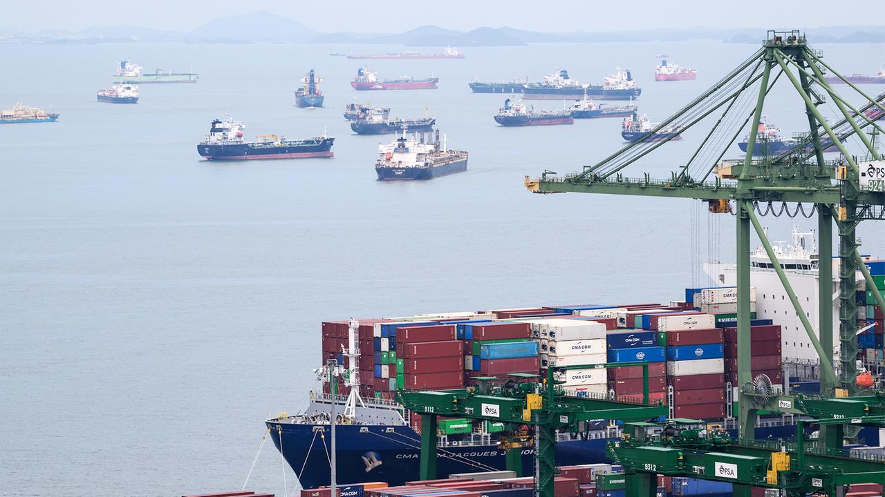 Überfälle von Seeräubern auf Handelsroute vor Singapur steigen rasant