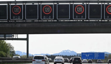 Familie aus Baden-Württemberg vergisst Sohn an Tankstelle bei München