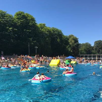 KölnBäder sensibilisieren für Sonnenschutz - Radio Köln