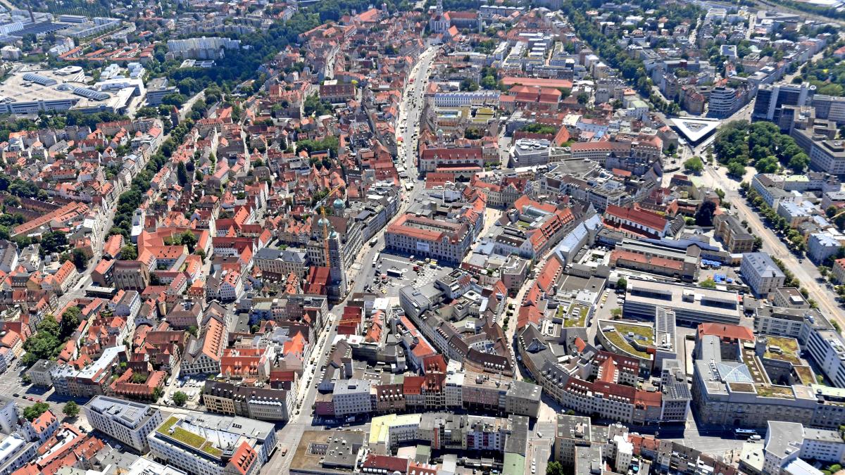 Bürgerumfrage 2025 in Augsburg stößt auf großes Interesse