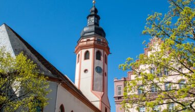 Blitzeinschlag legt Turmuhr der Durlacher Stadtkirche lahm