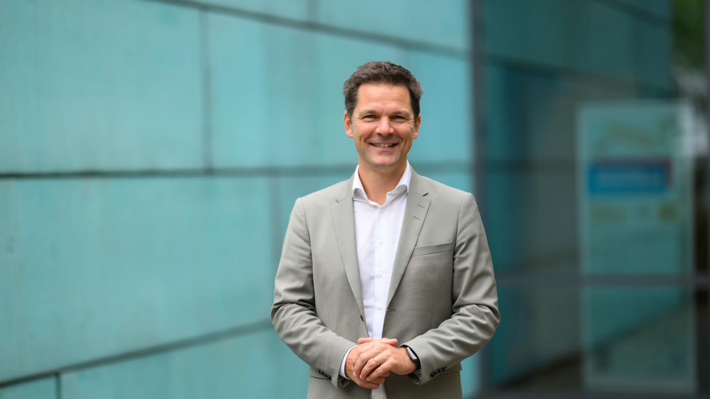 Steffen Krach erhält Rückendeckung vom SPD-Bundesvorstand