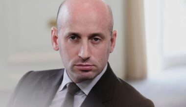Porträt von Stephen Miller.