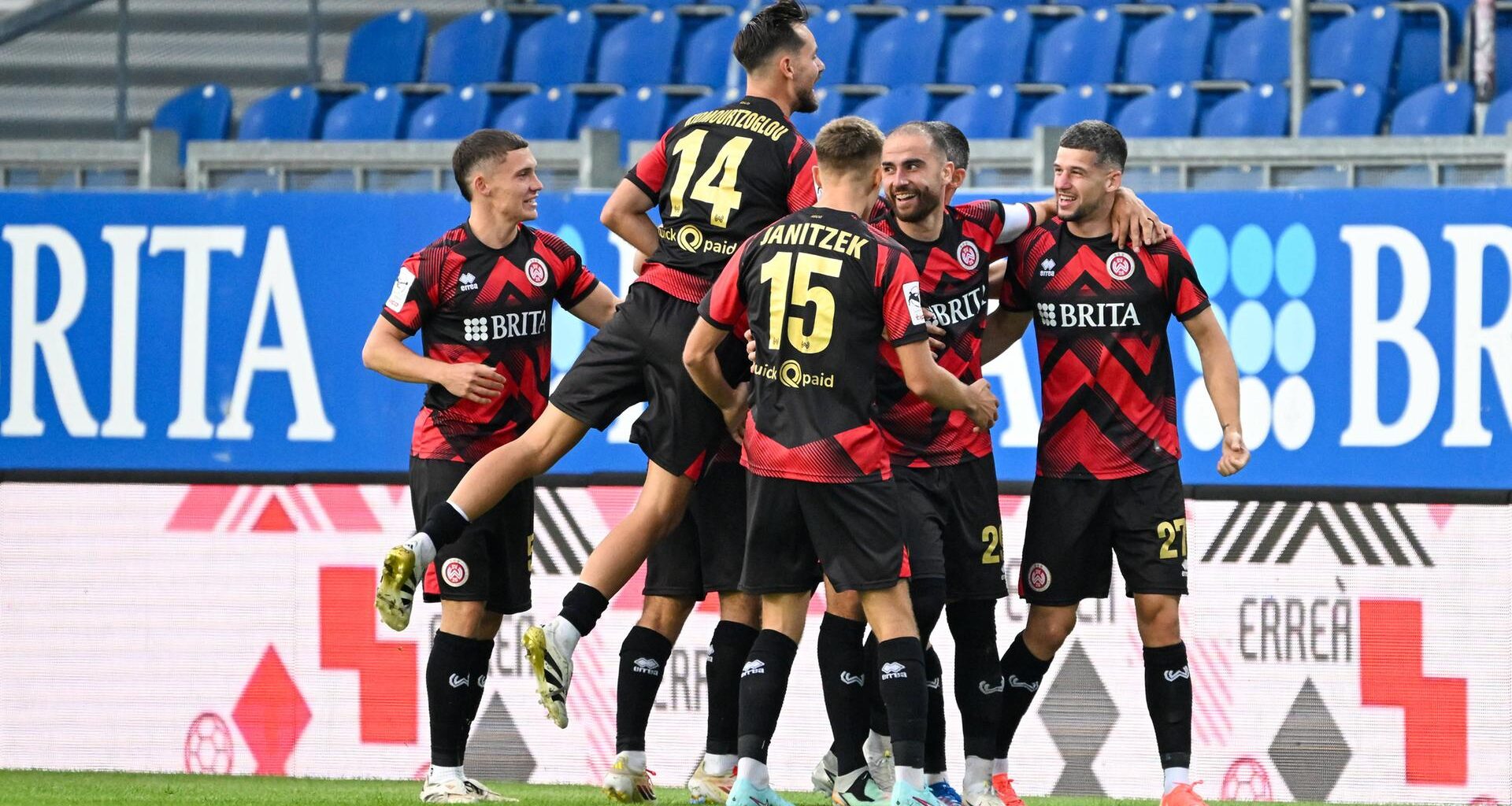 SV Wehen Wiesbaden gewinnt zum Saisonstart gegen Ulm | hessenschau.de