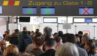 Baden-Württemberg: BW-Newsticker am Morgen: Wachstum am Flughafen Karlsruhe/Baden-Baden macht Abflug-Regel für Passagiere zunichte, Der Sommer kehrt zurück, Erst Abi-Streich, dann Wände streichen