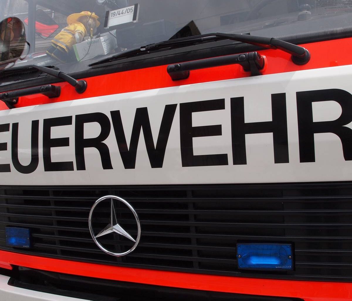 Brennende Papierpressen in Bonn: Zwei Einsätze kurz nacheinander