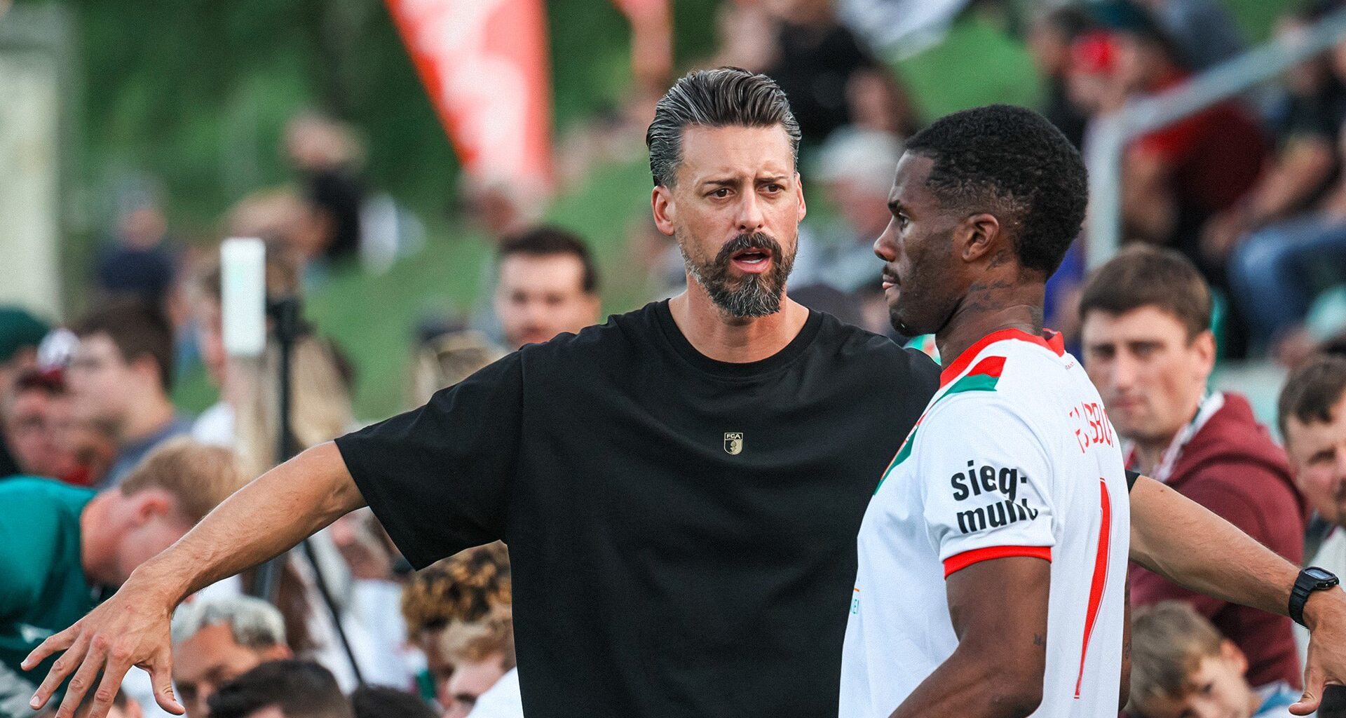 Top-Fakten: Mehrere Premieren in Halle