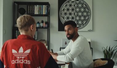 „Soldaten des Lichts“: Rohkost und Reichsbürger – Veganer Dschihad gegen die „Deutschland GmbH“ – Filmstart