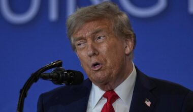 Ukraine-Liveblog: ++ Kiew kann laut Trump Krieg "fast sofort" beenden ++