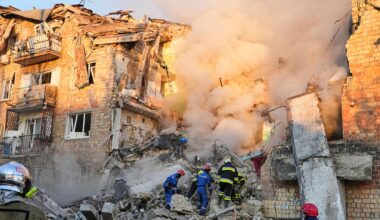 Krieg - Russland fliegt nächtliche Luftangriffe auf die Ukraine