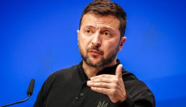 Selenskyj deutet mehr Gegenangriffe auf Russland an