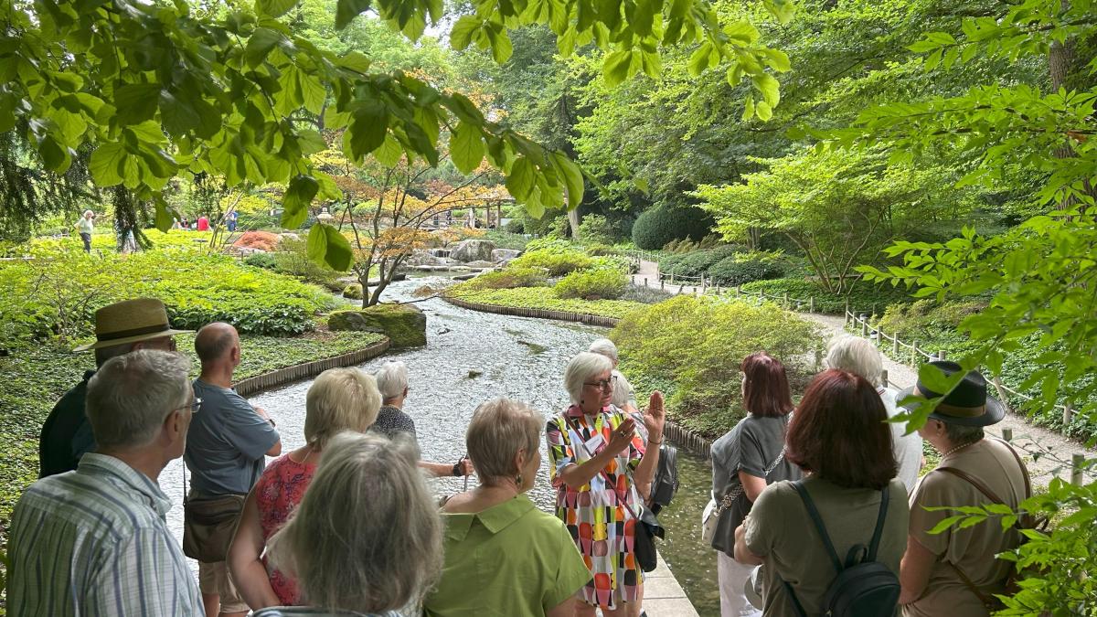 Aichacher Ruheständler im Botanischen Garten in Augsburg