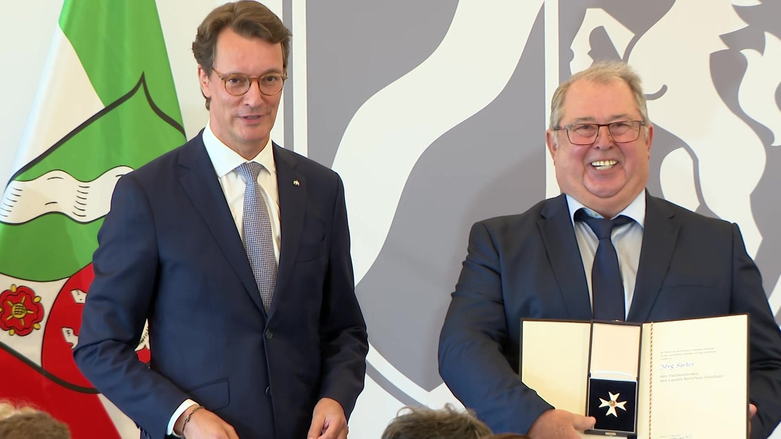 NRW-Verdienstorden für Essener Tafelchef - Ruhrgebiet - Nachrichten - WDR - Ruhrgebiet - Nachrichten