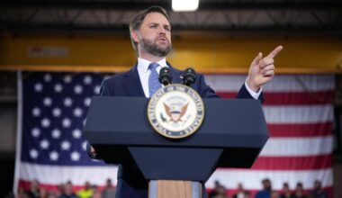 JD Vance zeigt sich zur sofortigen Übernahme der US-Präsidentschaft bereit