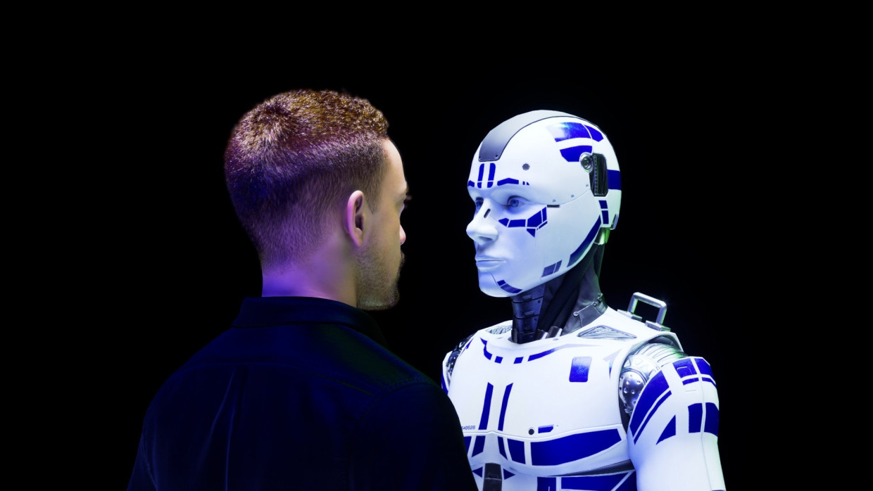 Videostill aus „Man And Machine“ von Sven  Weber. Ausgestellt im Künstlerverein Walkmühle.